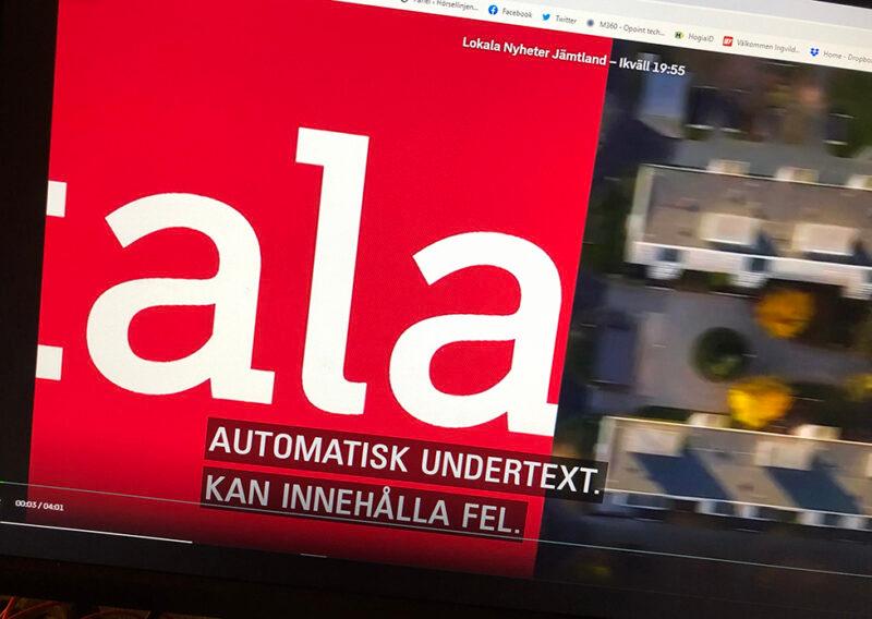 Bildskärm med glimt ur vinjett förlokala nyheter från Jämtland, med texten Automatisk undertext, kan innehålla fel.