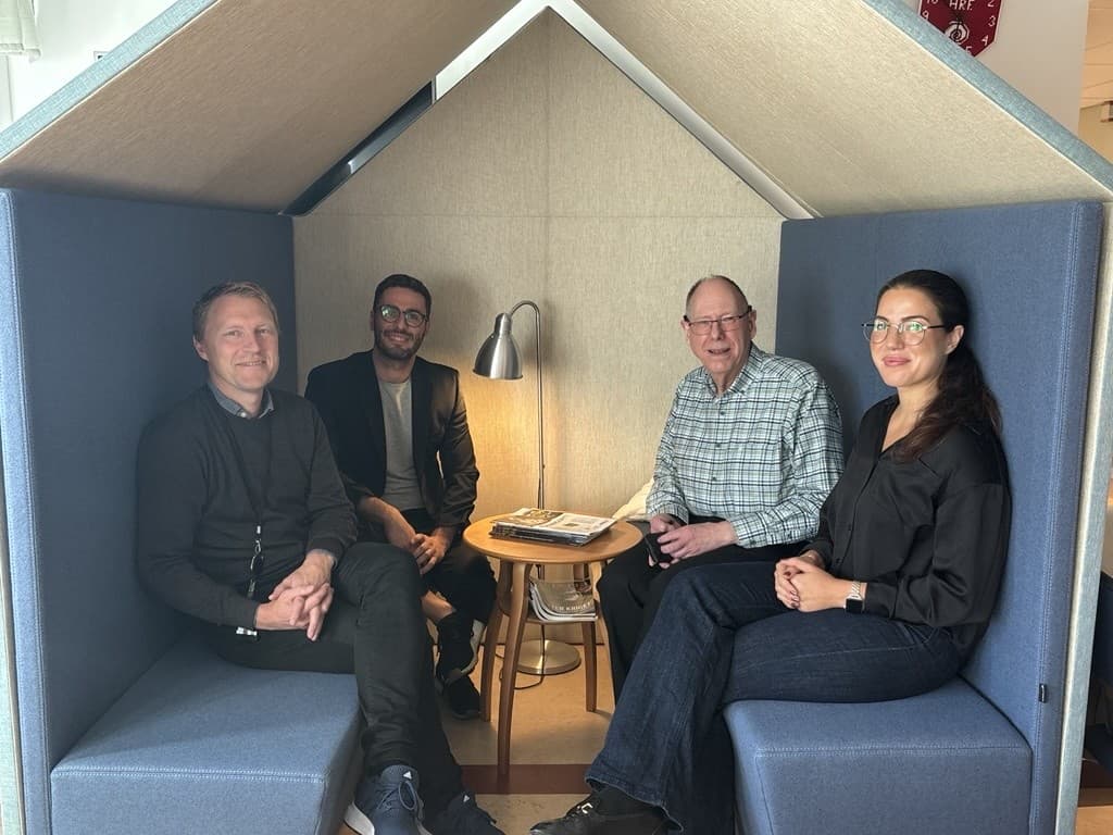 Mattias Axengard, Kamo Sejdini, Anders Agnefalk och Mirjam Chahed provade den ljuddämpade Hyddan.